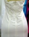 B0209 Ivory, Back Details